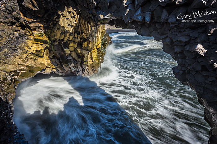 Dyrhlaey (Dyrholaey), Iceland - Photo Expeditions -  Gary Waidson - All Rights Reserved